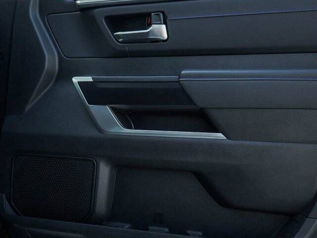 2024 Toyota Tundra Platinum HV