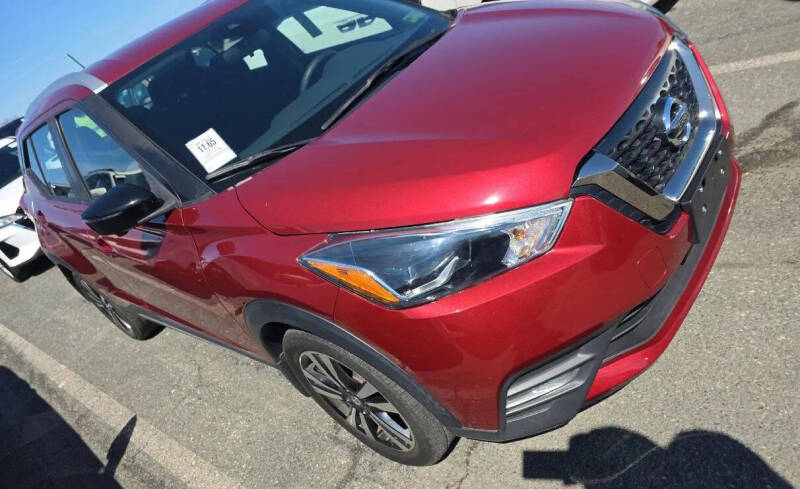 2020 Nissan Kicks SR