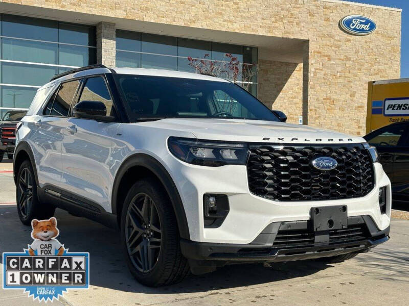 2025 Ford Explorer ST-Line