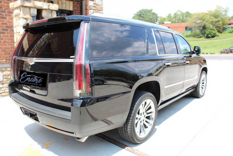 2018 Cadillac Escalade ESV Platinum