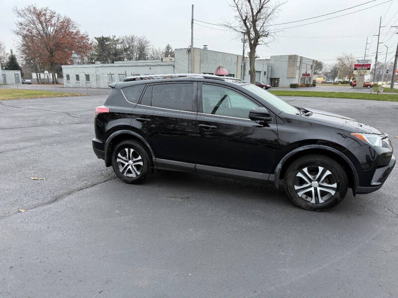 2017 Toyota RAV4 LE