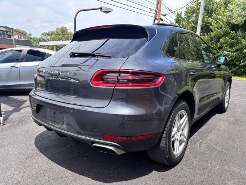 2017 Porsche Macan