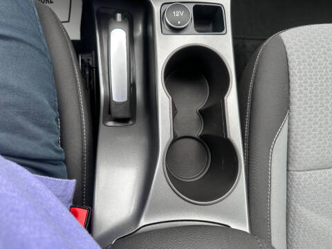 2017 Ford C-MAX Hybrid SE