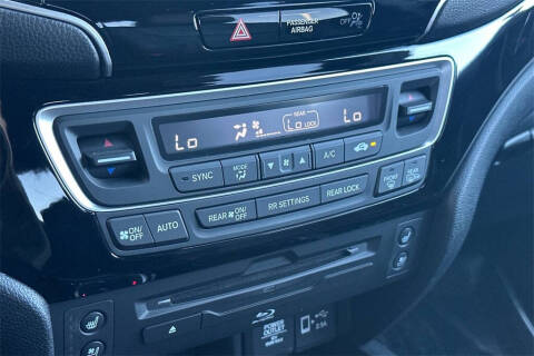 2022 Honda Pilot Black Edition