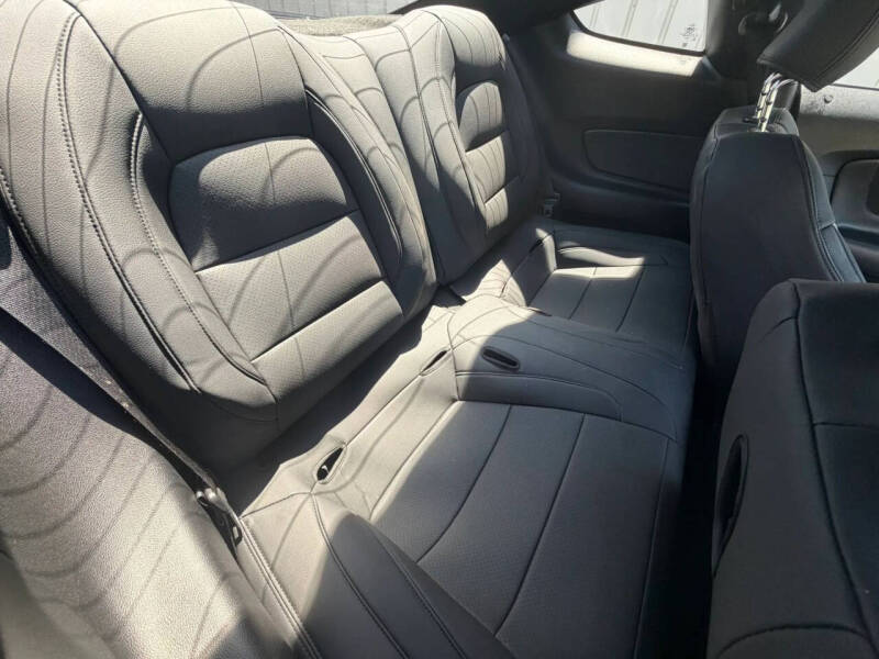 2016 Ford Mustang V6
