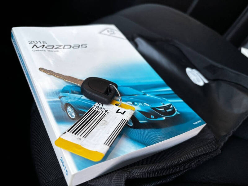 2015 Mazda MAZDA5 Sport