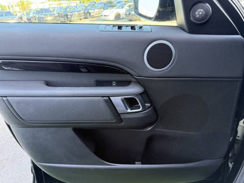 2020 Land Rover Discovery SE