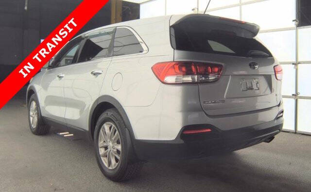 2017 Kia Sorento L