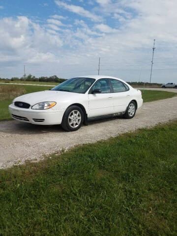 2006 Ford Taurus for sale at WESTSIDE GARAGE LLC in Keokuk IA