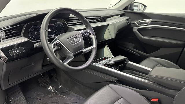 2024 Audi Q8 e-tron quattro Premium Plus