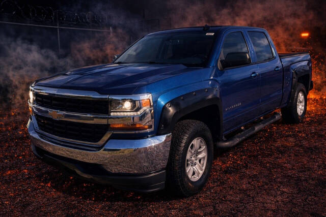 2016 Chevrolet Silverado LT's photo