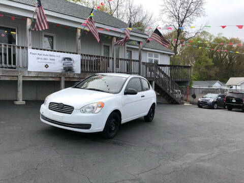 2008 Hyundai Accent for sale at Flash Ryd Auto Sales in Kansas City KS