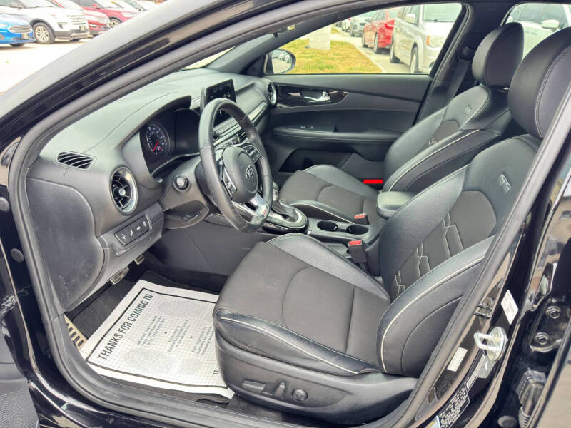 2021 Kia Forte GT Line