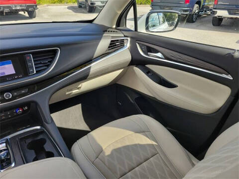 2022 Buick Enclave Avenir