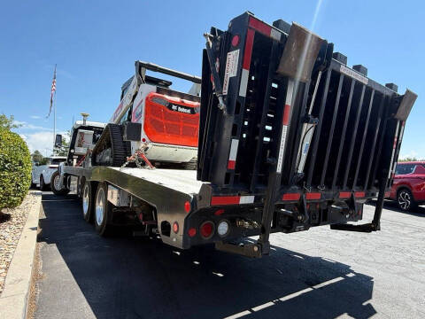2024 Peterbilt 567