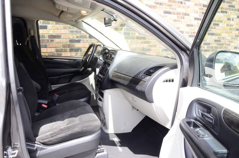 2017 Dodge Grand Caravan SE