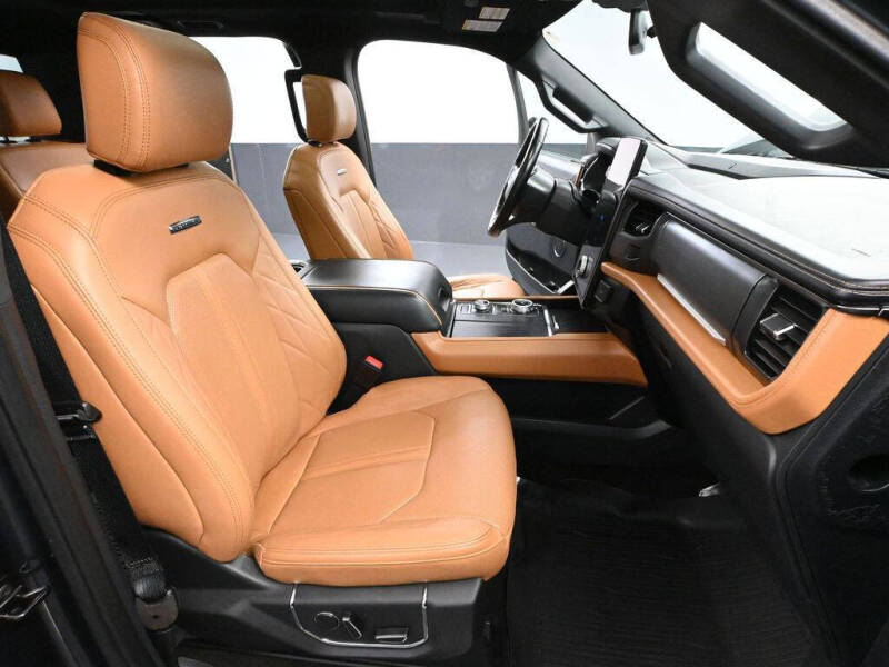 2023 Ford Expedition Platinum