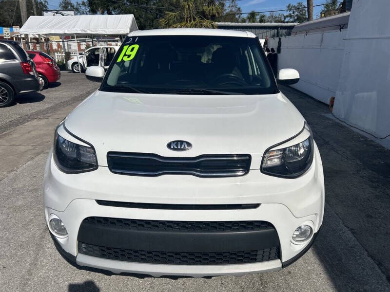 2019 Kia Soul +