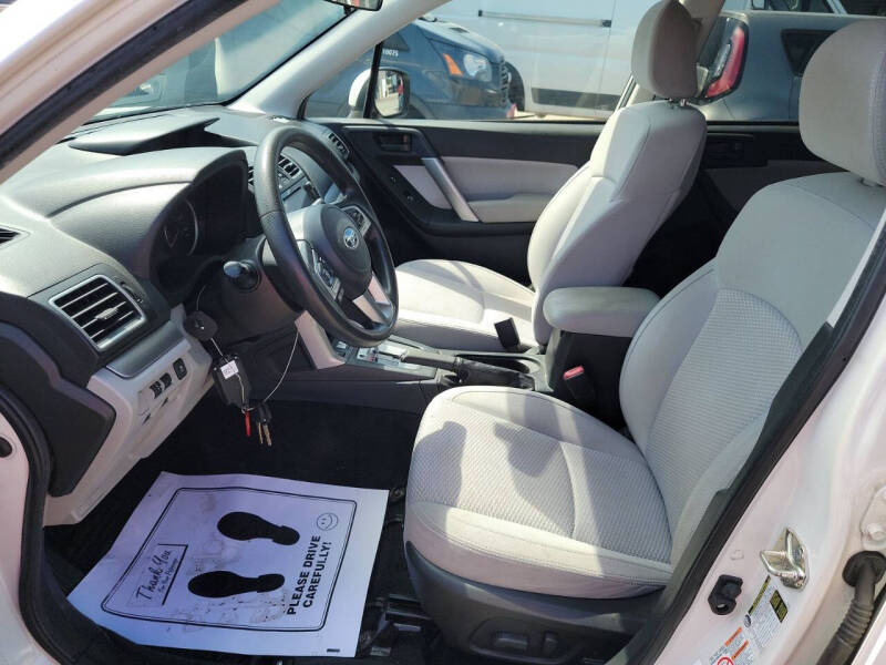 2017 Subaru Forester Premium's photo