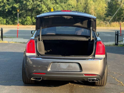 2018 Chrysler 300 Limited