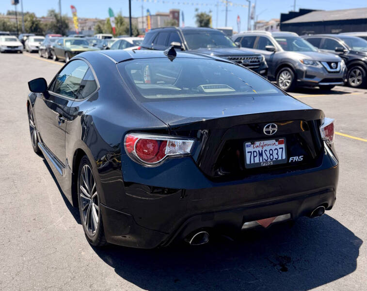 2013 Scion FR-S