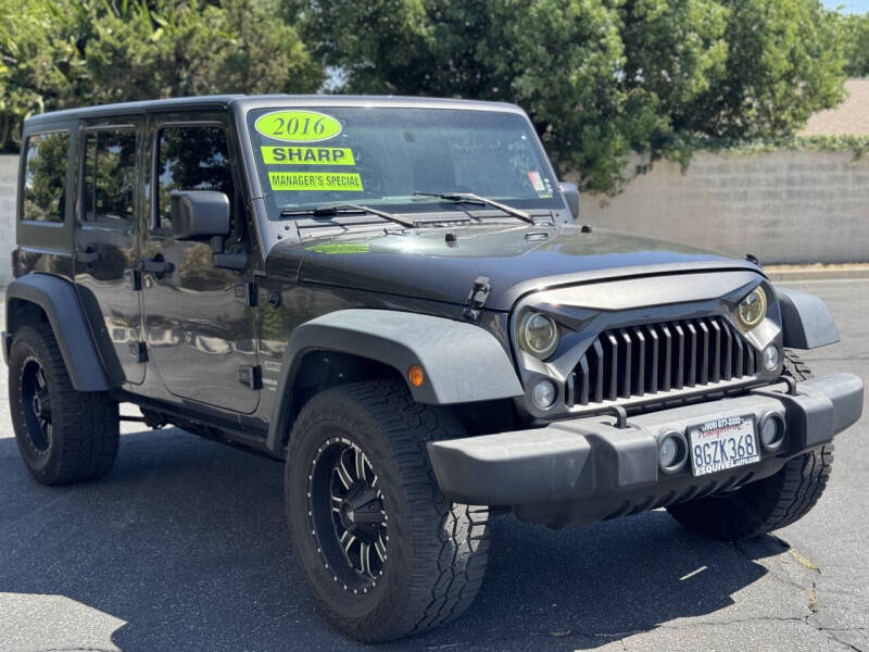 2016 Jeep Wrangler Unlimited Sport's photo