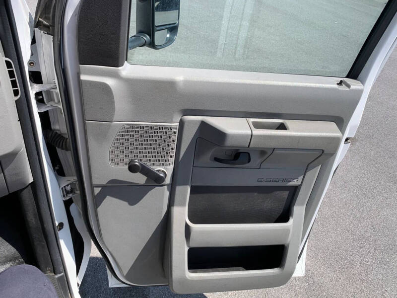 2019 Ford E-Series