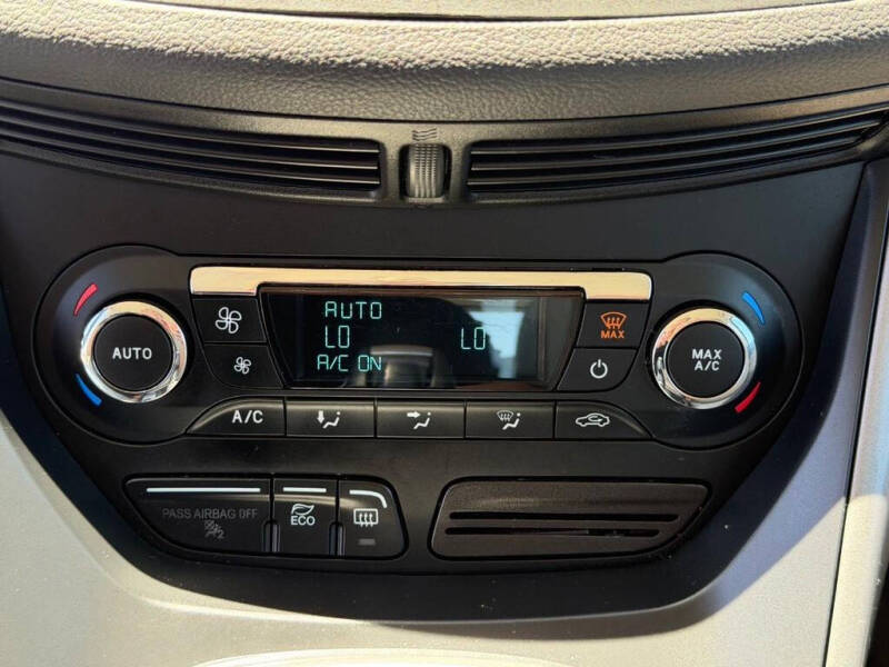 2016 Ford C-MAX Hybrid SE