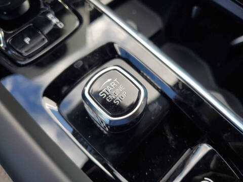 2026 Volvo XC60 T8 Plus