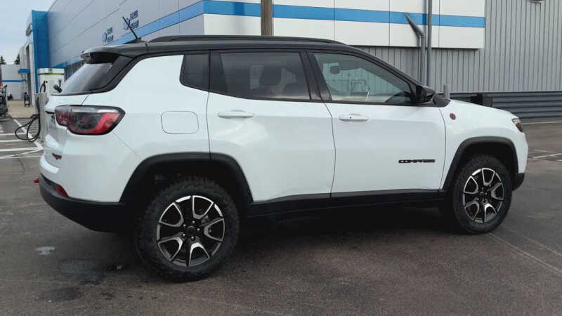 2025 Jeep Compass Trailhawk