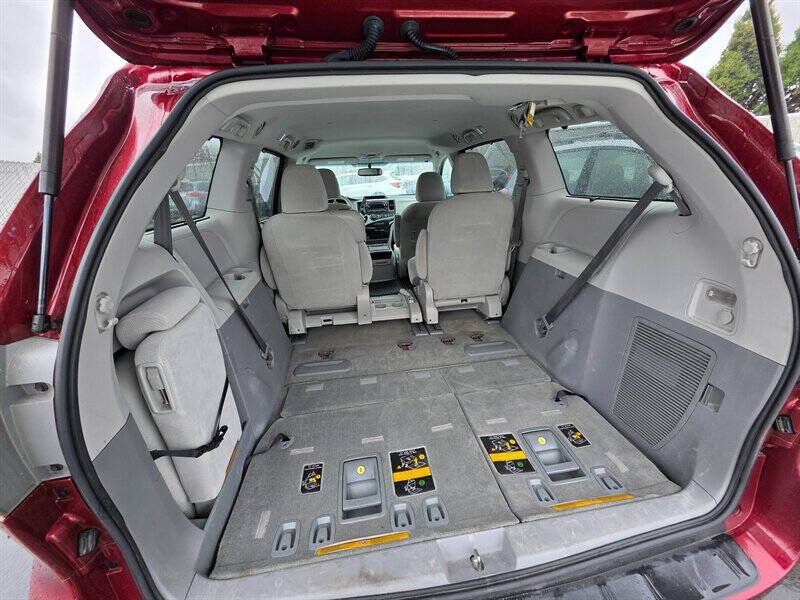 2014 Toyota Sienna