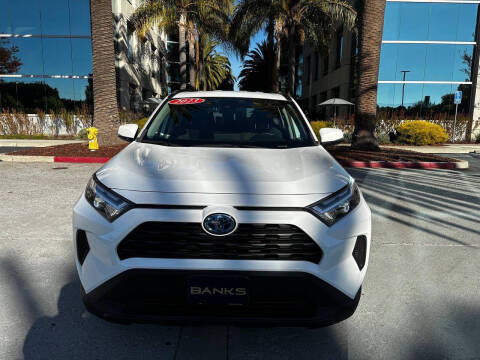 2023 Toyota RAV4 Hybrid LE