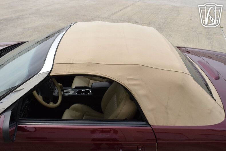 2004 Ford Thunderbird Deluxe