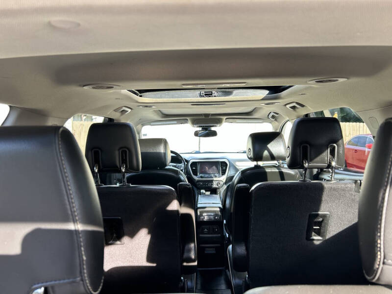 2017 GMC Acadia Denali