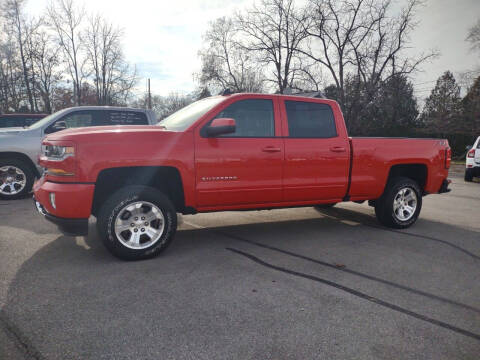 2018 Chevrolet Silverado 1500 for sale at Dave's Car Corner in Hartford City IN