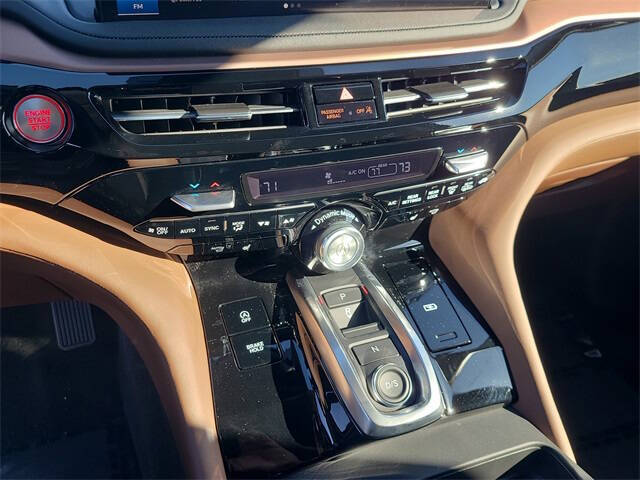 2025 Acura MDX w/Tech