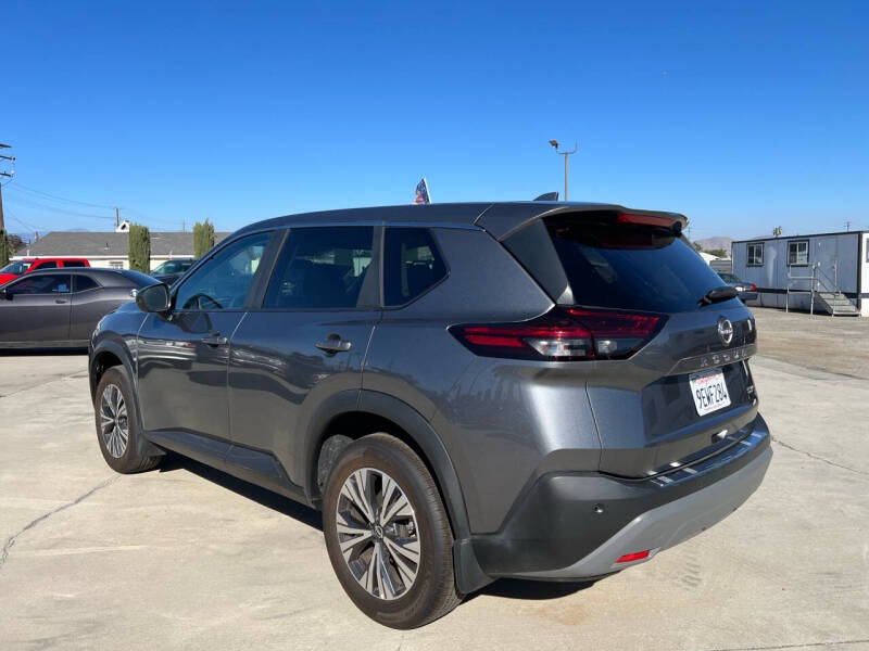 2023 Nissan Rogue SV photo 19