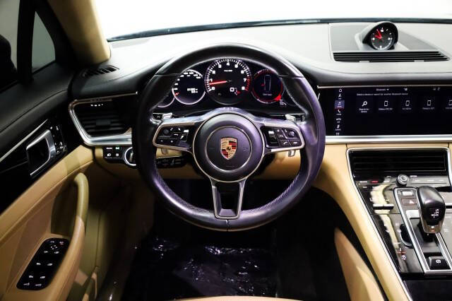 2019 Porsche Panamera
