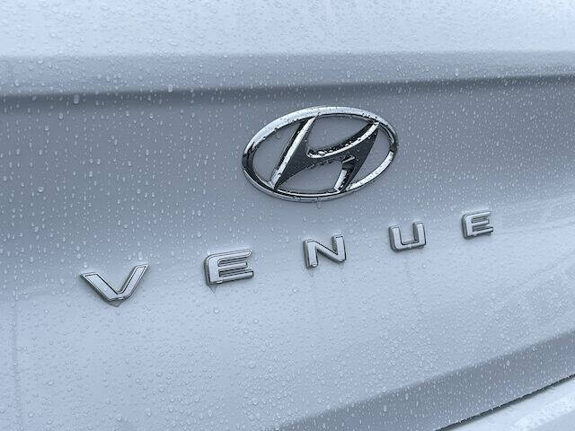 2022 Hyundai Venue SEL