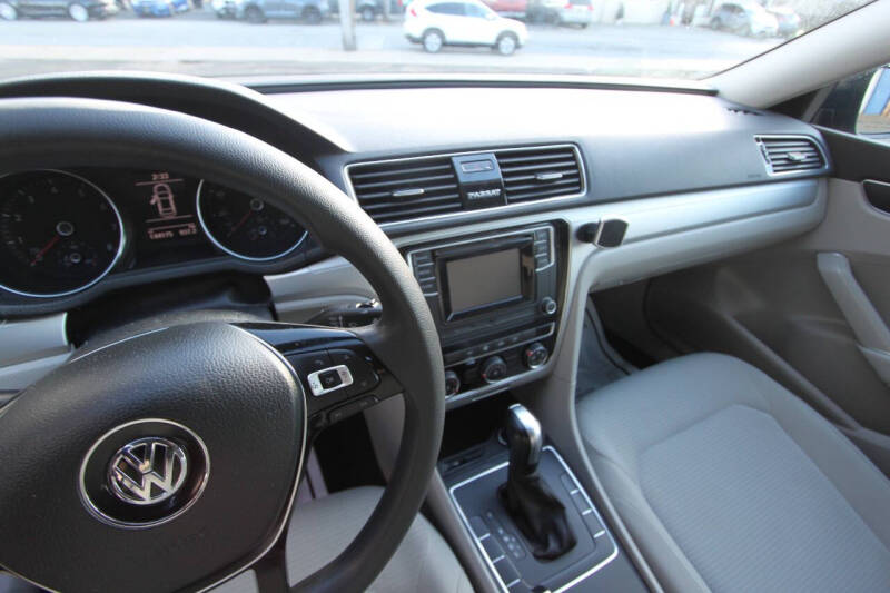 2018 Volkswagen Passat 2.0T S