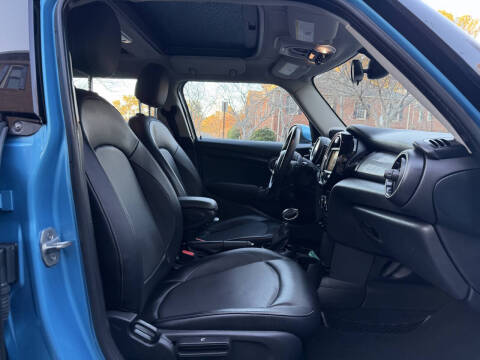 2017 MINI Hardtop 4 Door Cooper