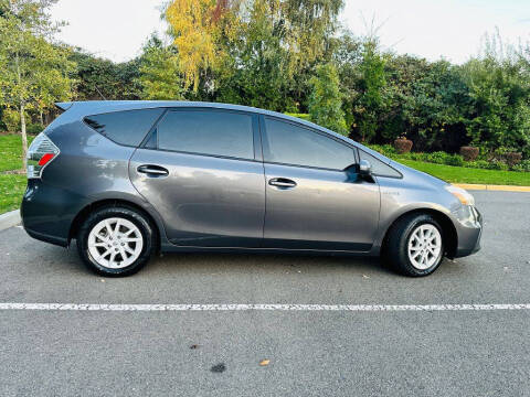 2014 Toyota Prius v