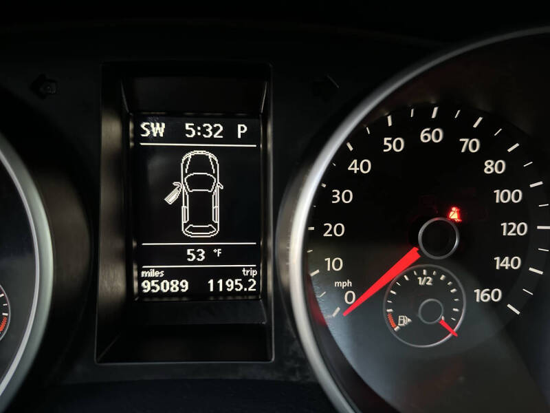 2011 Volkswagen Golf 2.5L