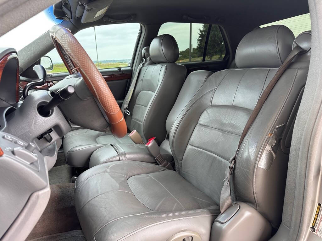 2005 Cadillac DeVille for sale at BANKERS AUTOS in Denton, TX