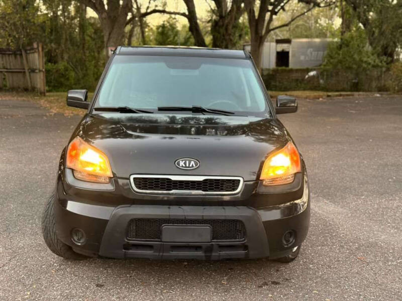 2011 Kia Soul +