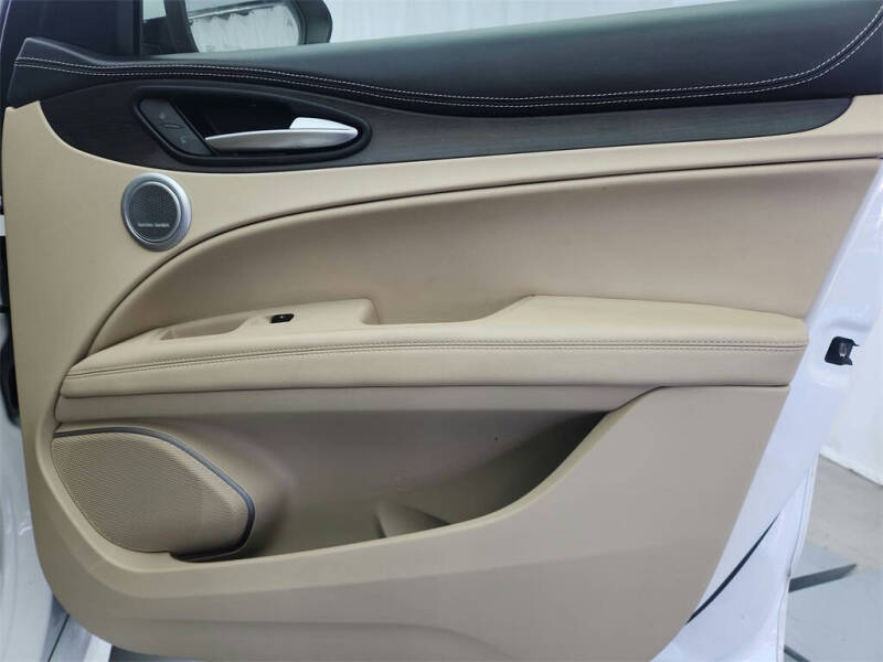 2020 Alfa Romeo Stelvio Ti