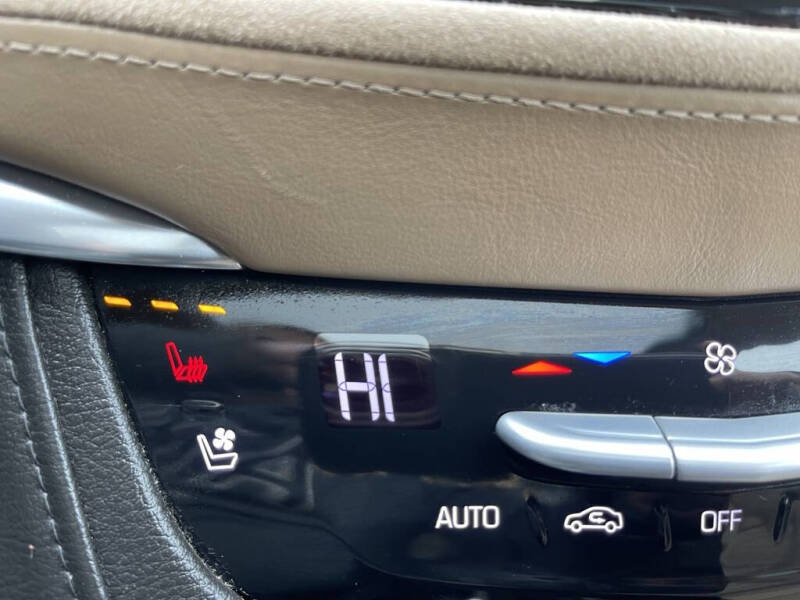 2017 Cadillac XT5 Platinum