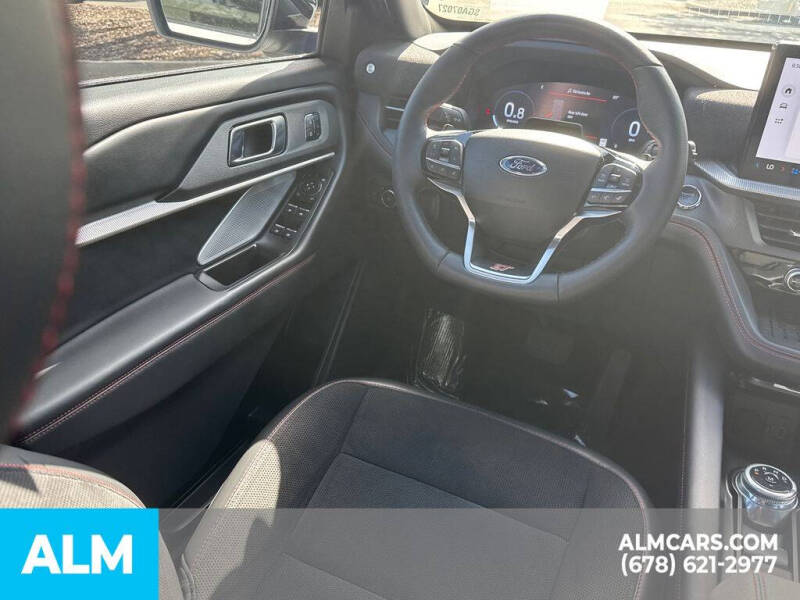 2025 Ford Explorer ST