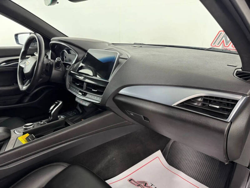 2022 Cadillac CT5 Luxury