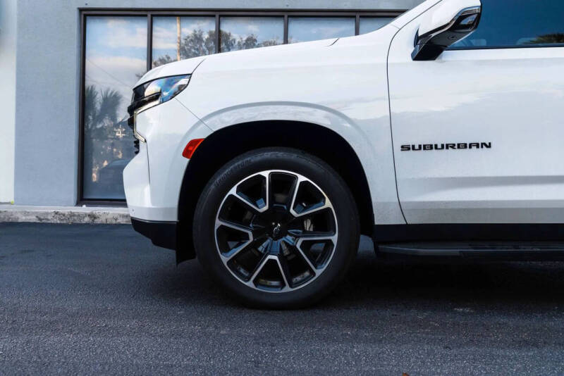 2024 Chevrolet Suburban RST